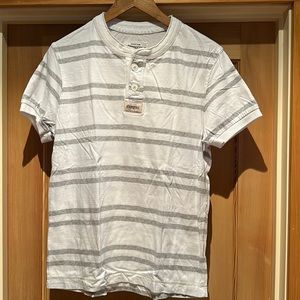 Aeropostale Men’s Medium White Button-Up T-Shirt